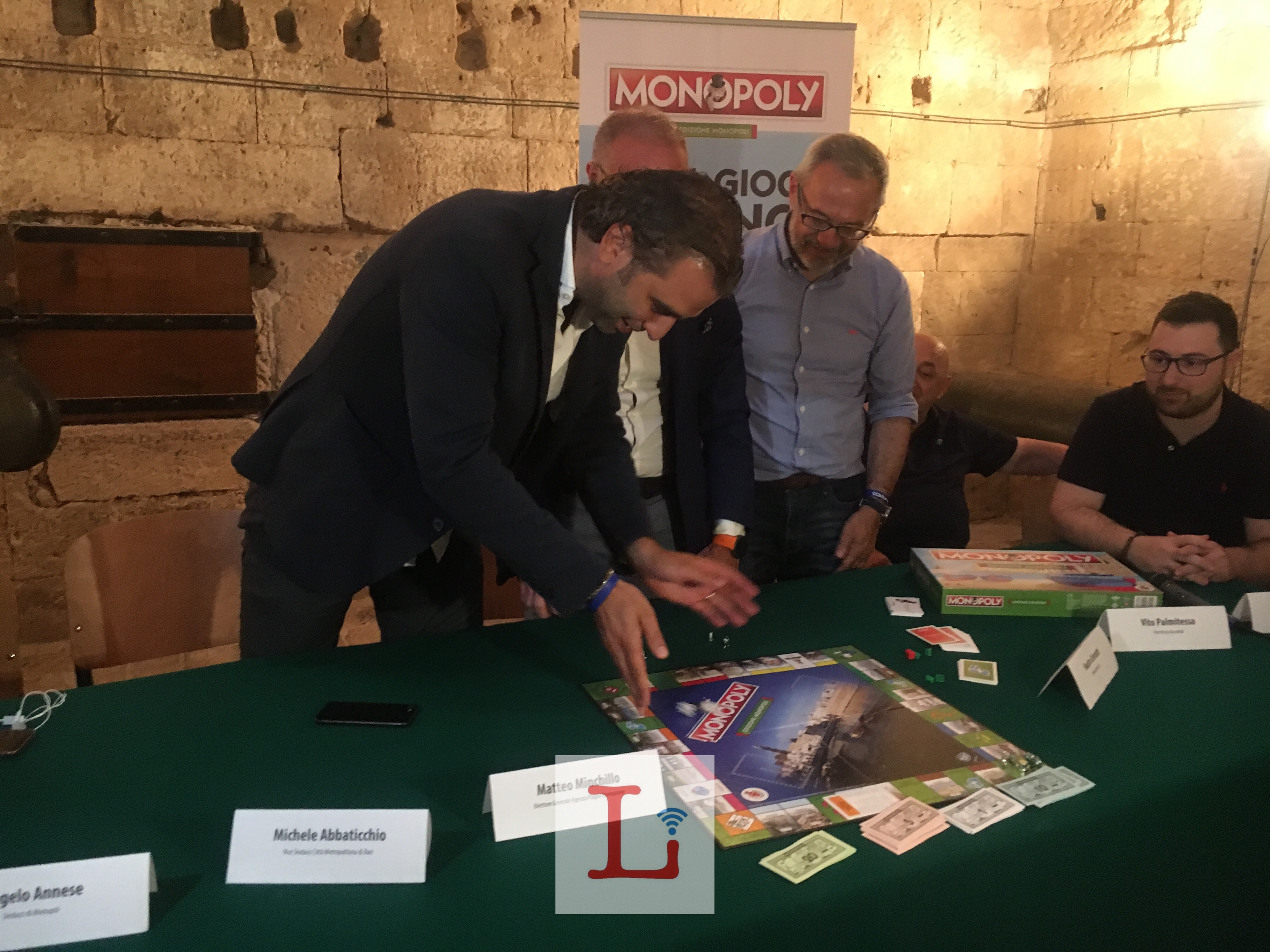 Gioco del Monopoly: la nostra città finisce in scatola